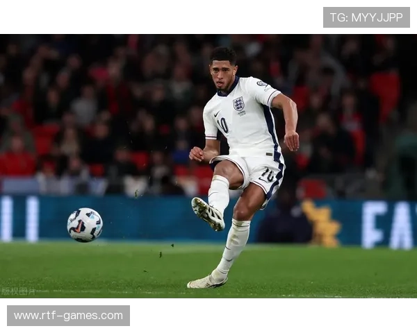 贝林厄姆闪耀英格兰赛场，成为新一代足球偶像